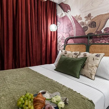 Apartment Birds Of Paradise