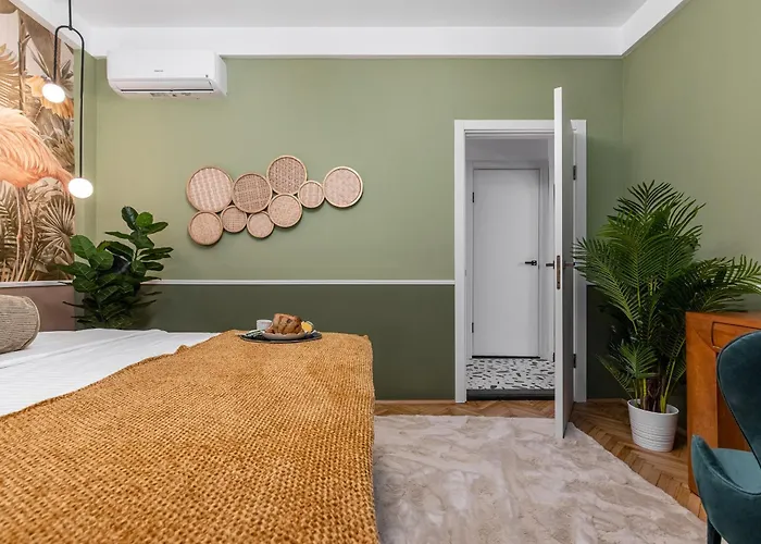 Birds Of Paradise Апартаменти *