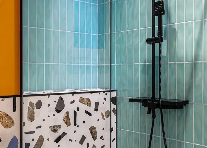 Апартаменти Birds Of Paradise *